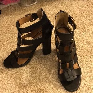 Steve Madden chunky black heels